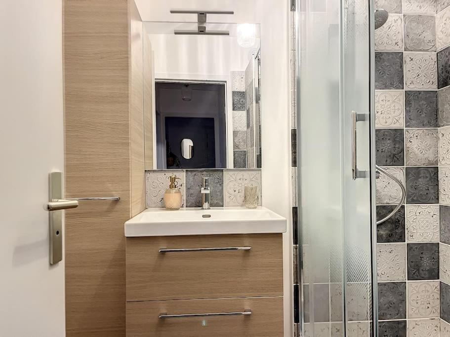 Le Julia - Neuf - Gare Et Garage Apartment Compiegne Ngoại thất bức ảnh